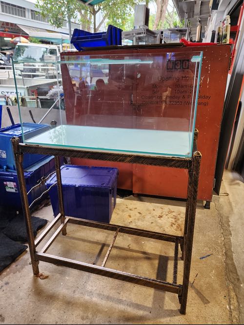 2nd hand 3 foot aquarium tank with 2 tier metal stand