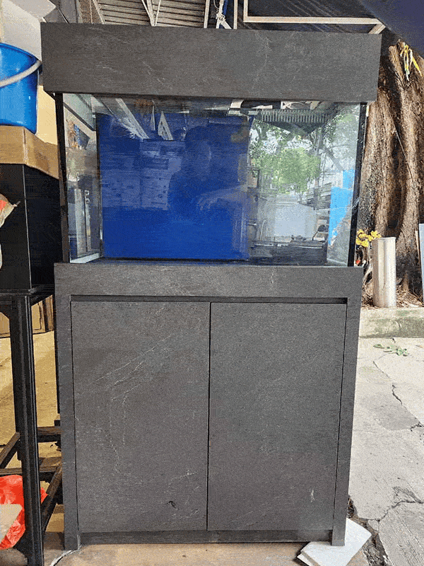 Second Hand N30 Tank 3ft (L) x 1.5ft (W) x 2ft (H) Cabinet and Sump Set