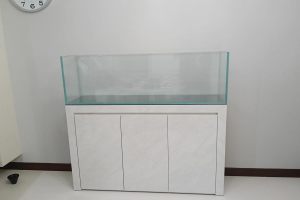 5FT-021: N30 Tank 1500mm (L) x 400mm (W) x 450 (H) - Glass Thickness (15mm all Crystal USA Grade 1 Glass)