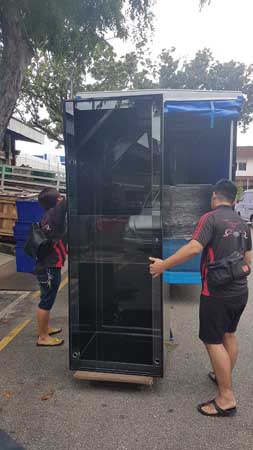 1 N30 transports a 7ft X 2.5ft x 2.5ft aquarium tank