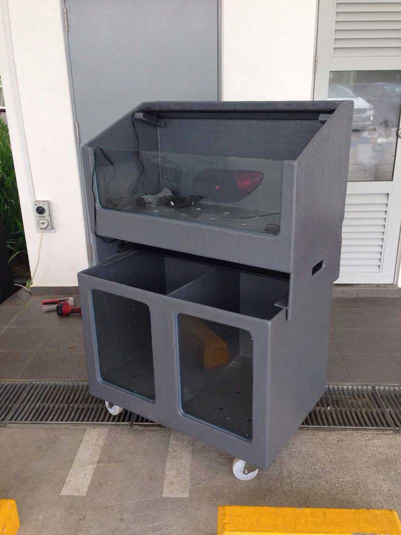 Seafood Tanks, CustomMade Seafood Aquarium in Restaurant N30 Tank